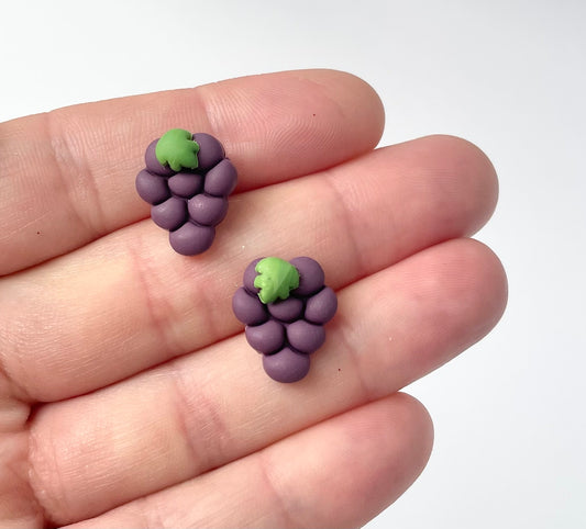 Grape Stud
