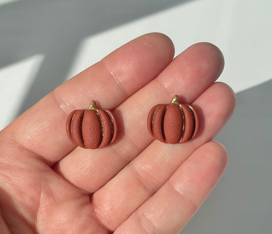 Gold Detail Pumpkin Studs