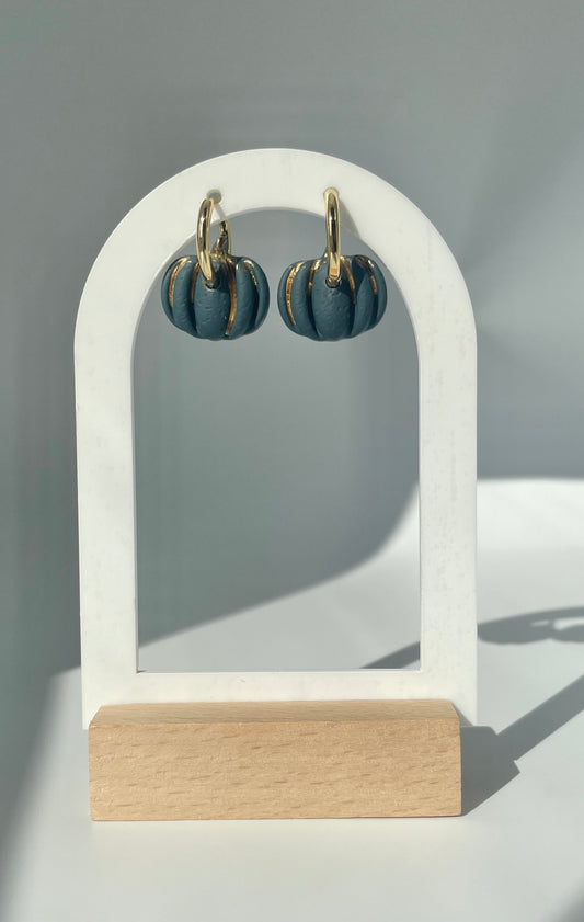 Gold Detail Huggie Pumpkins