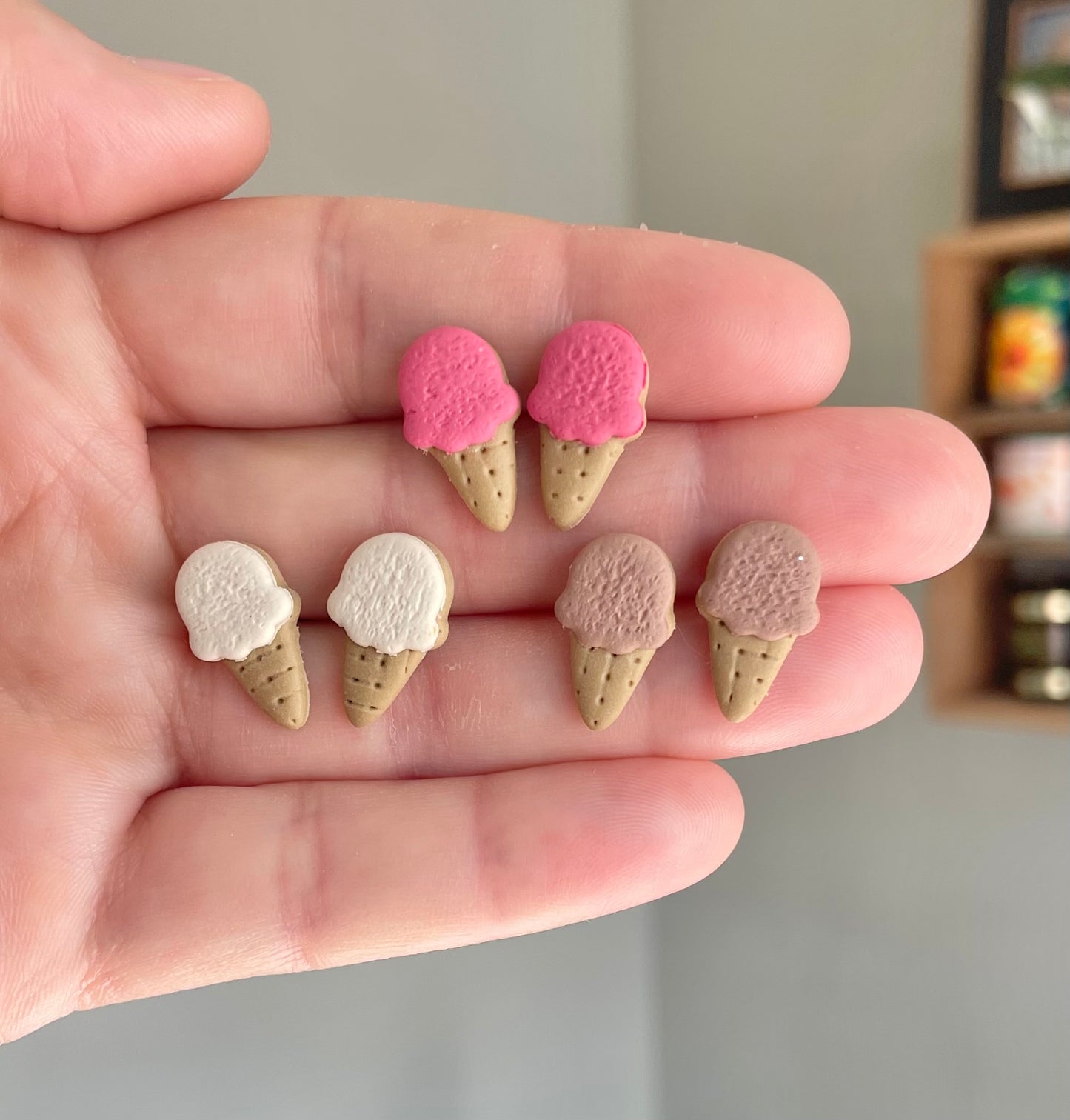 Ice cream cone studs