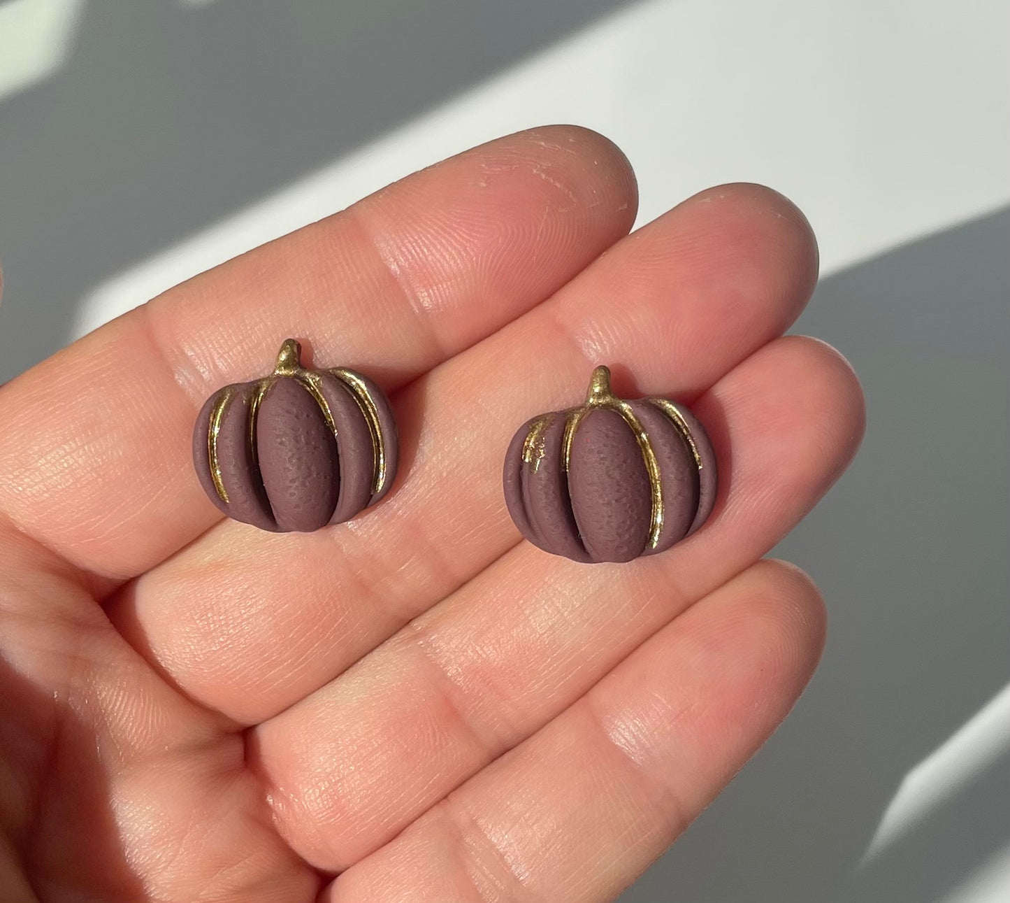 Gold Detail Pumpkin Studs