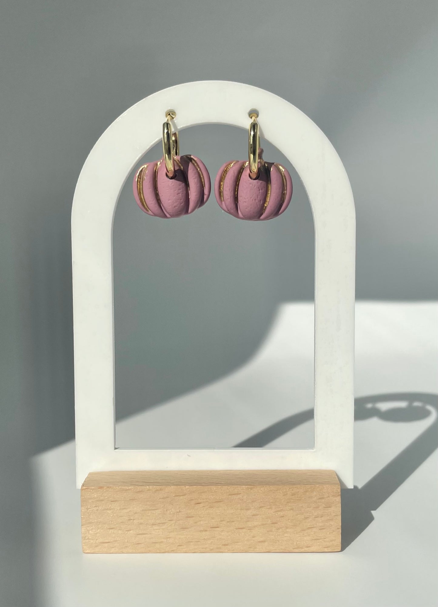 Gold Detail Huggie Pumpkins