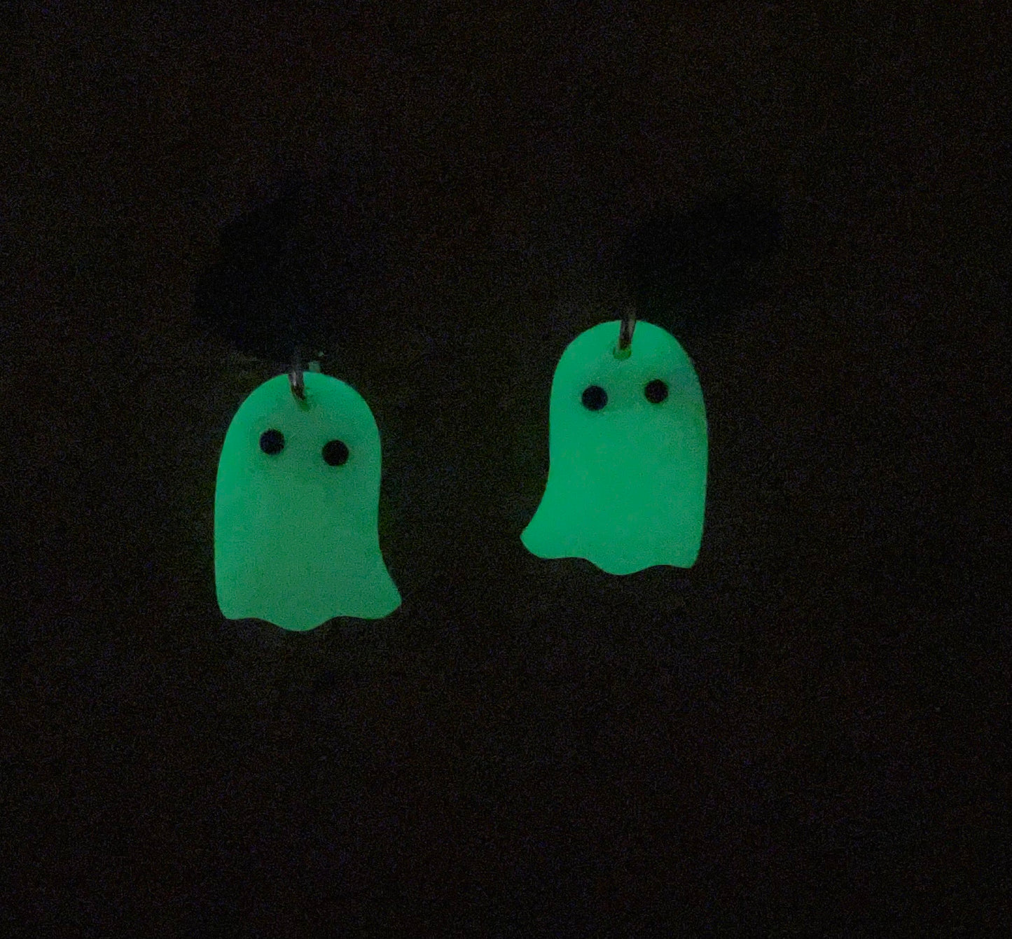 Glow Ghosty