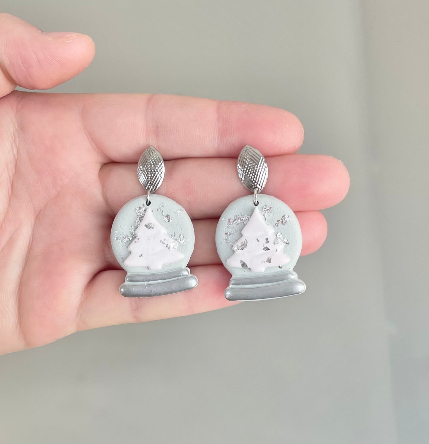 Silver Detail Snowglobes