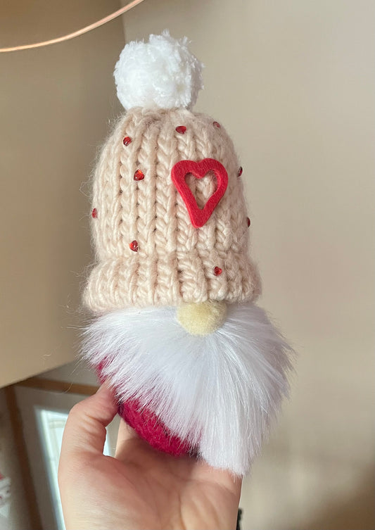 Valentine’s Gnome