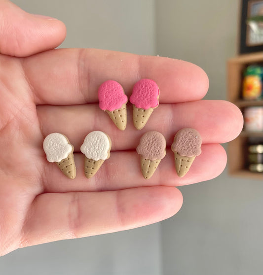 Ice cream cone studs