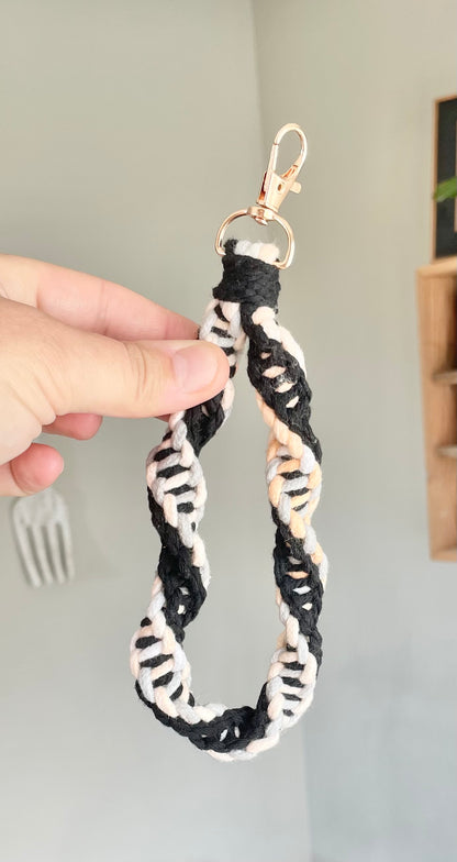Double Spiral Knot Wristlet (w/ heart clasp)